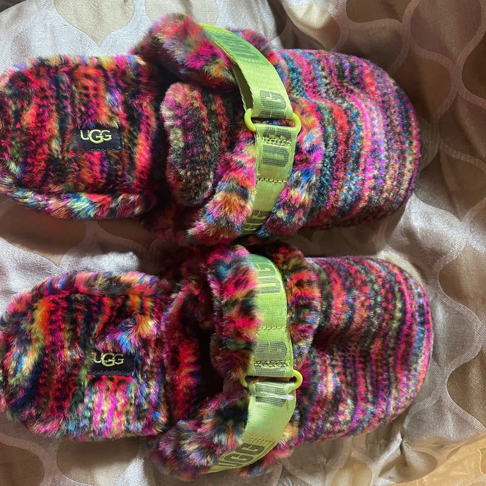 UGG Slippers men size 10 new nwot